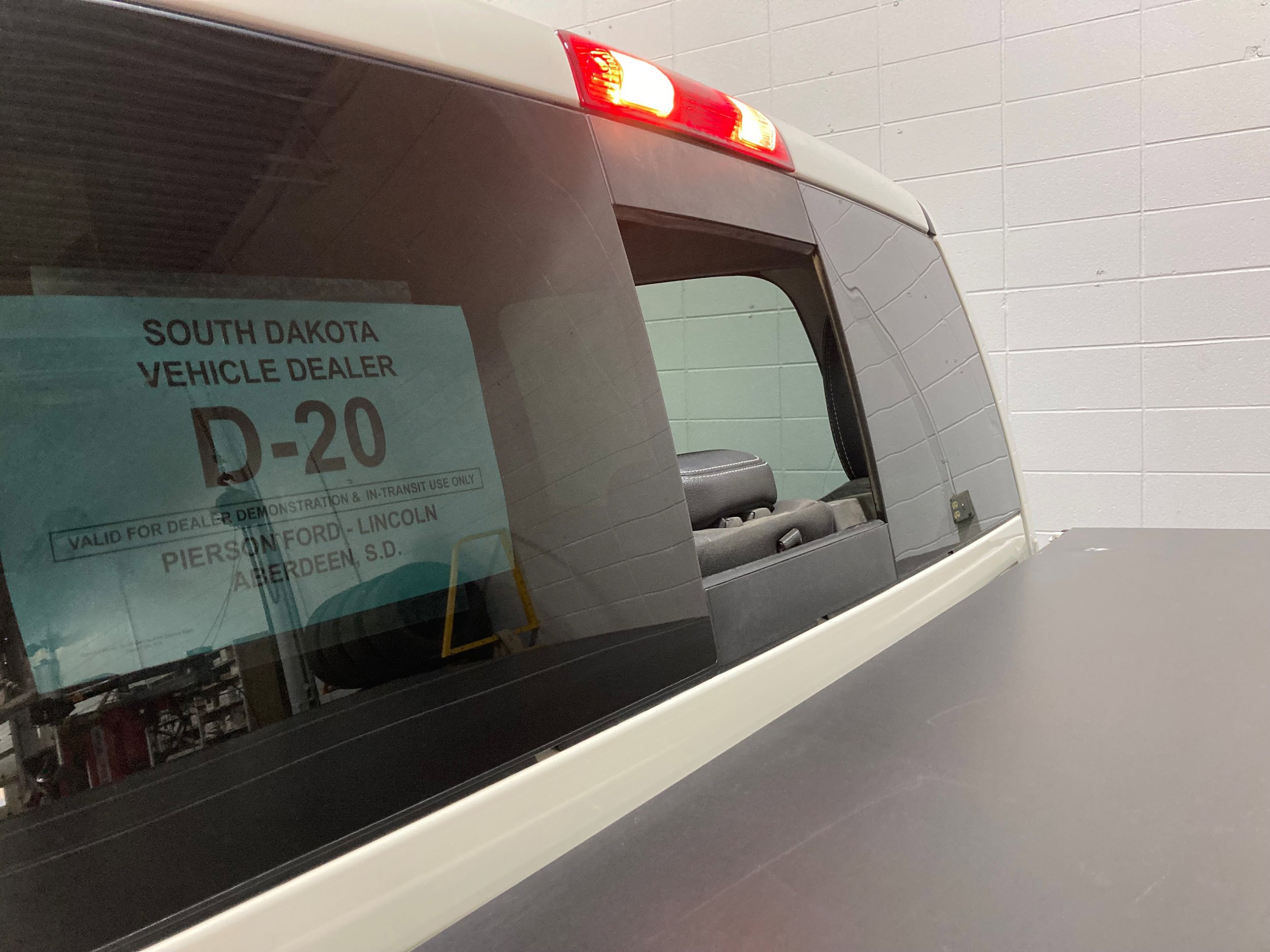 Used 2018 RAM 1500 Laramie w/ Convenience Group AWD/4WD image 19