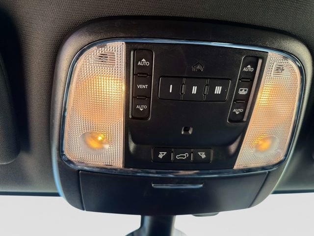 Used 2017 Jeep Grand Cherokee Limited w/ Luxury Group II image 25