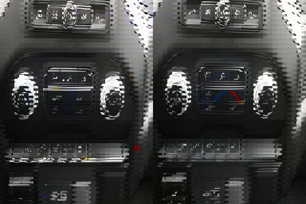 Used 2024 GMC Sierra 1500 Pro w/ Graphite Edition image 25