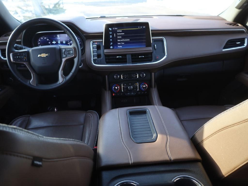 Used 2023 Chevrolet Tahoe High Country AWD/4WD image 33