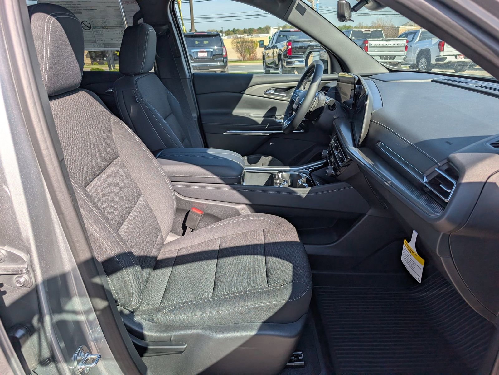 New 2026 Chevrolet Traverse LT w/ Driver Confidence Package image 7