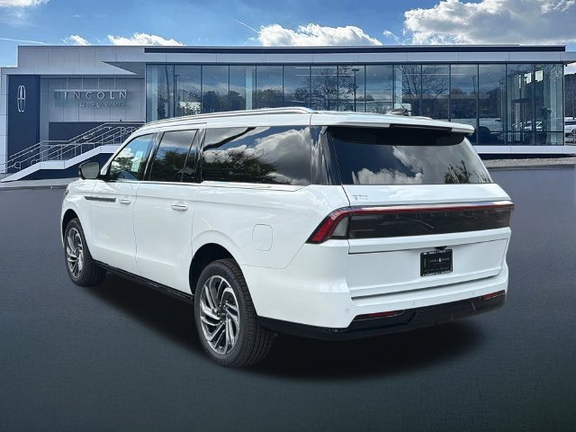 New 2027 Lincoln Navigator L Reserve AWD/4WD image 5
