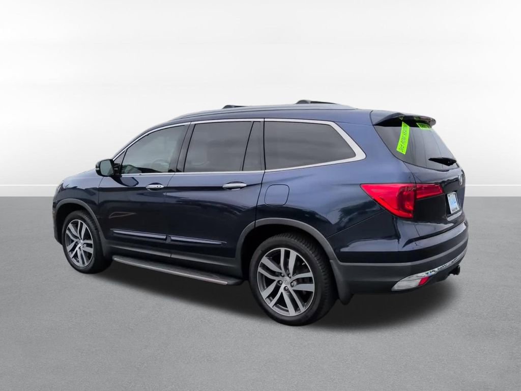 Used 2018 Honda Pilot Touring image 8