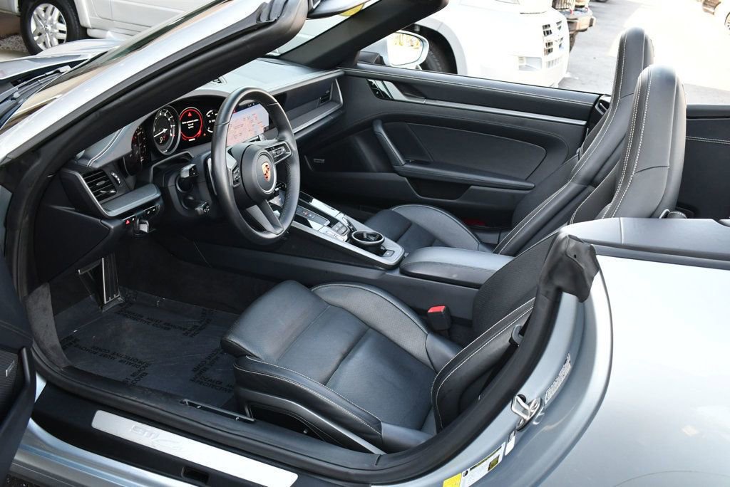 Used 2020 Porsche 911 Carrera S image 50