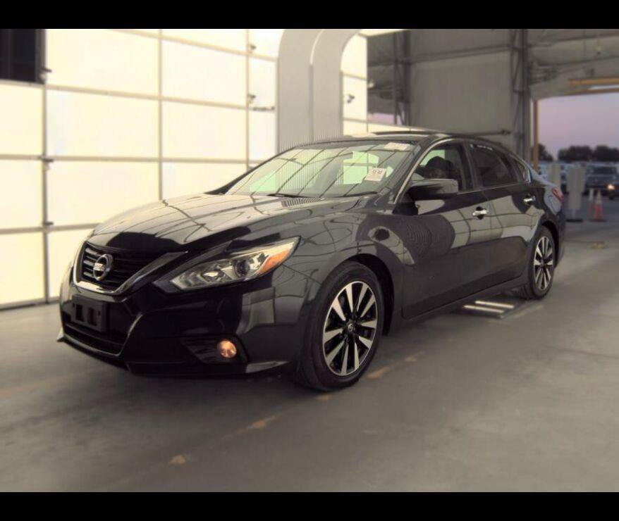 Used 2018 Nissan Altima 2.5 SV FWD image 2