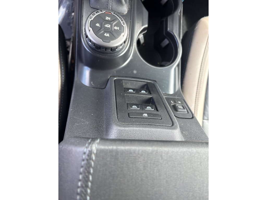 Used 2024 Ford Bronco Wildtrak AWD/4WD image 23