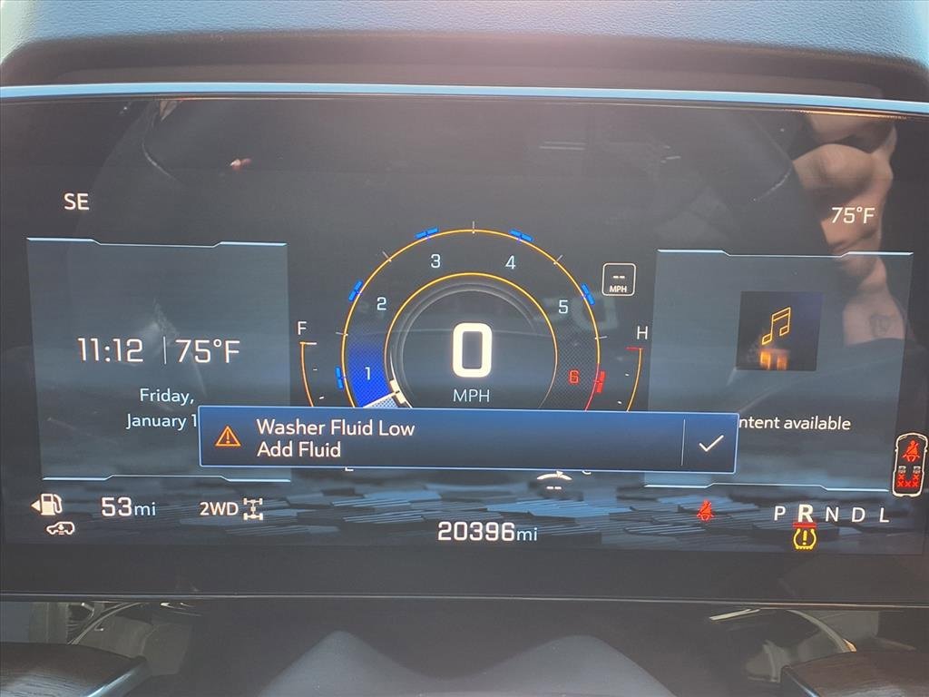 Used 2025 Chevrolet Suburban High Country image 13