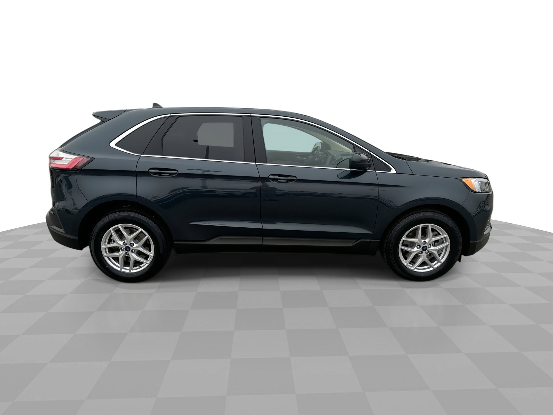 Used 2022 Ford Edge SEL w/ Convenience Package image 9