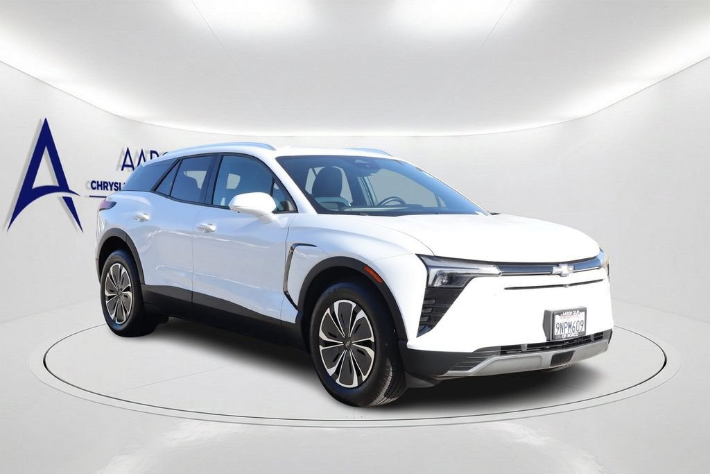 Used 2024 Chevrolet Blazer EV LT AWD/4WD image 3
