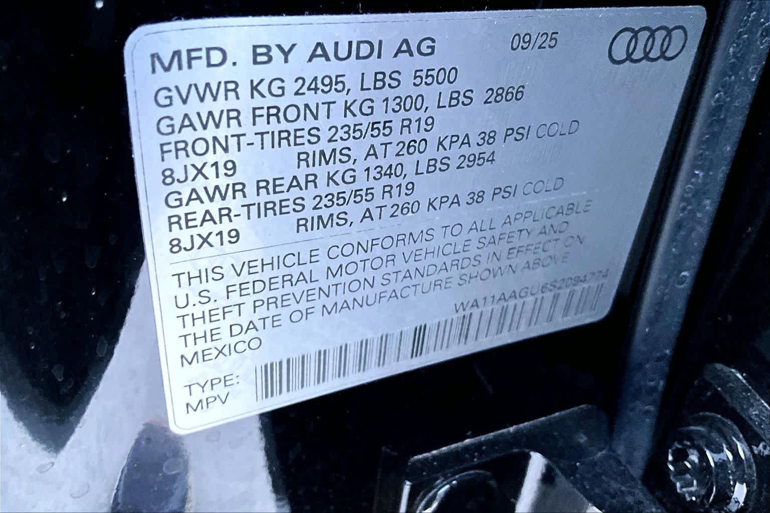 Used 2025 Audi Q5 Premium w/ Convenience Package AWD/4WD image 32