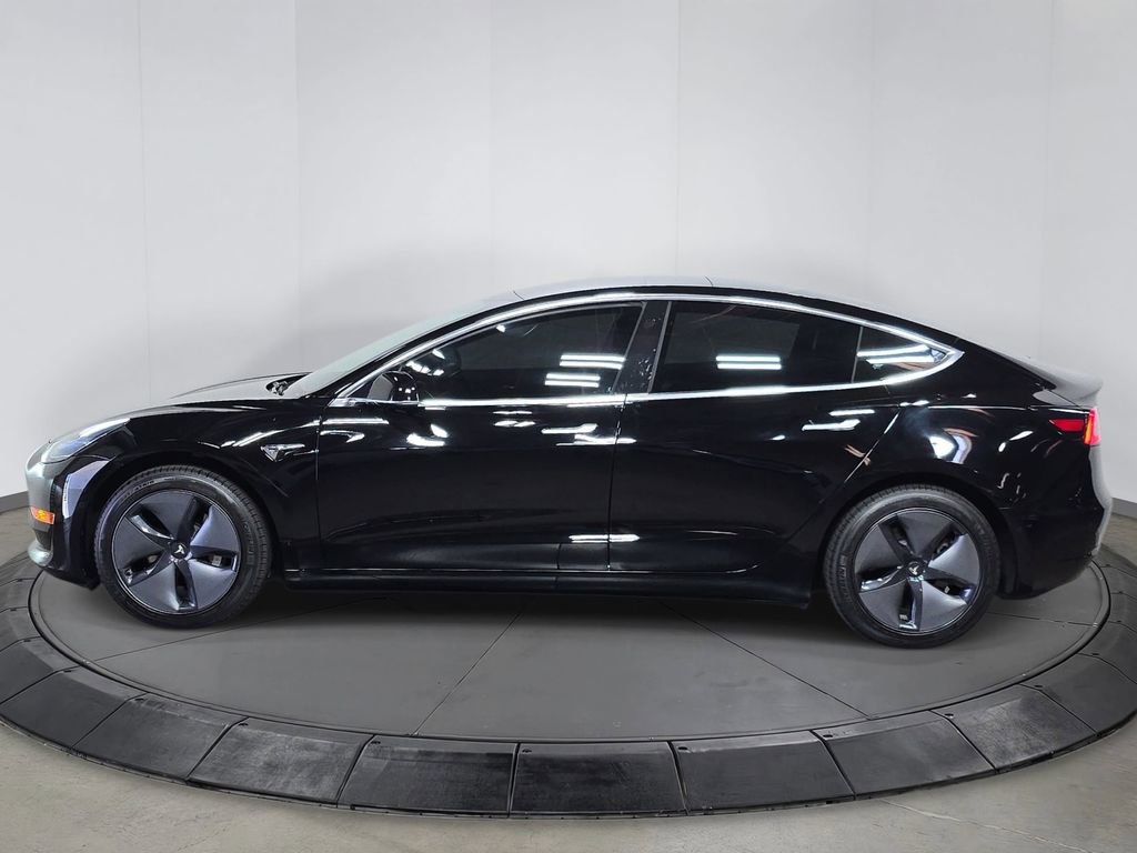 Used 2019 Tesla Model 3 RWD video 2
