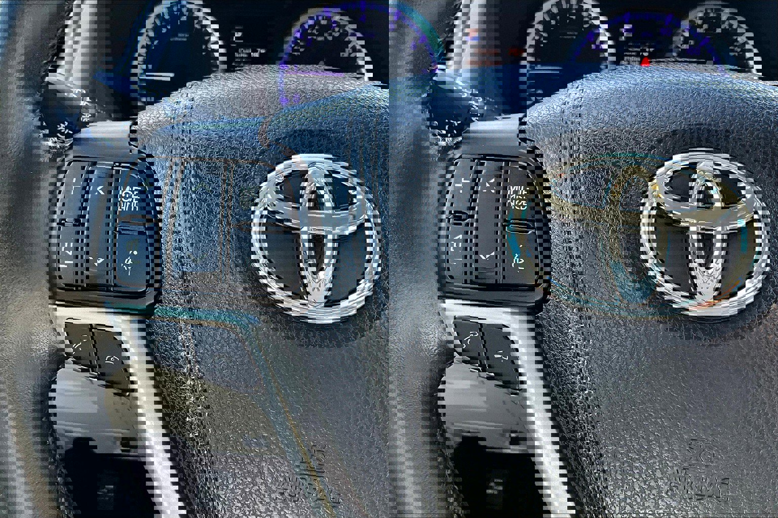 Used 2018 Toyota Highlander LE image 18