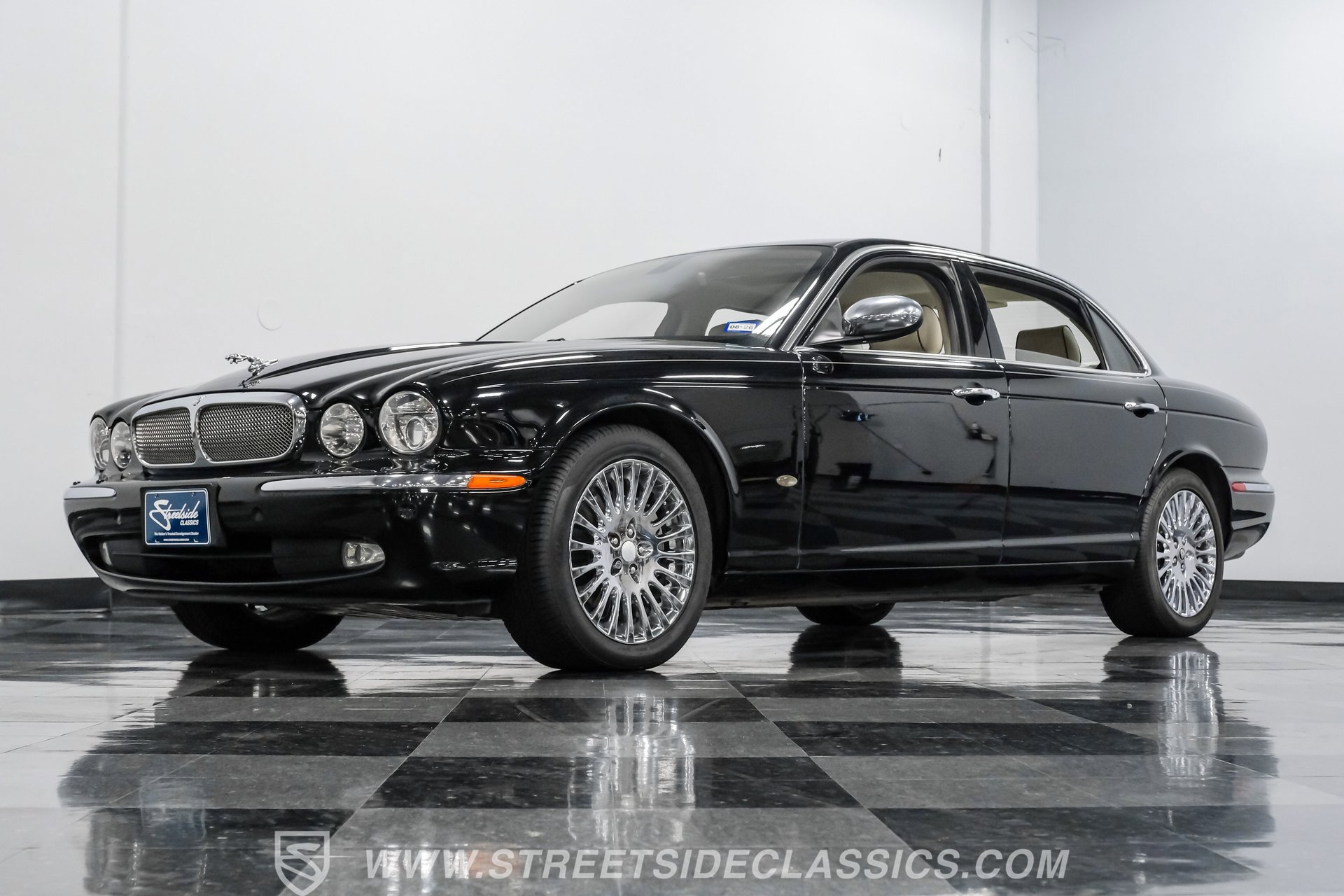 Used 2007 Jaguar XJ8 L RWD image 19
