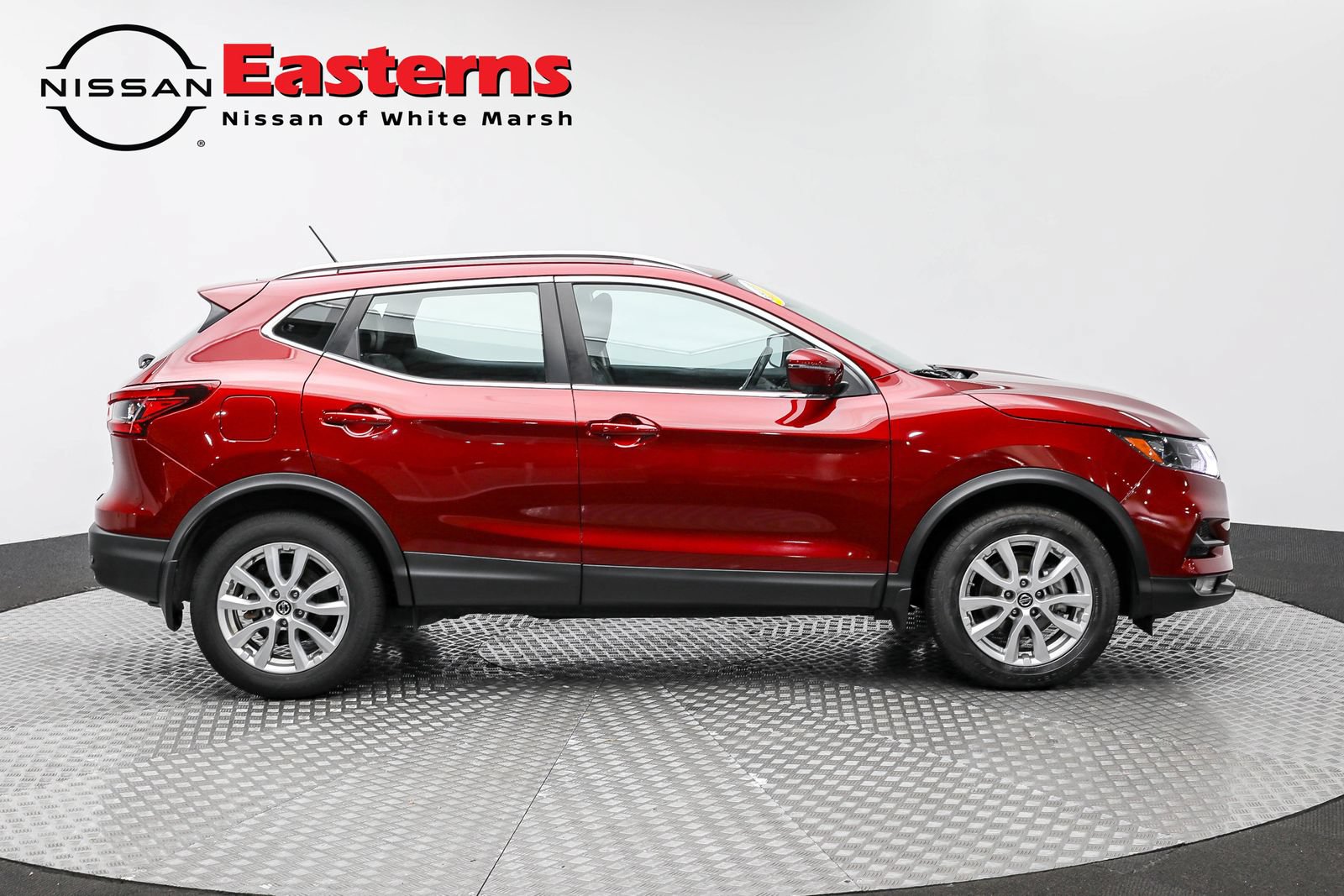 Used 2022 Nissan Rogue Sport SV w/ Technology Package AWD/4WD image 4