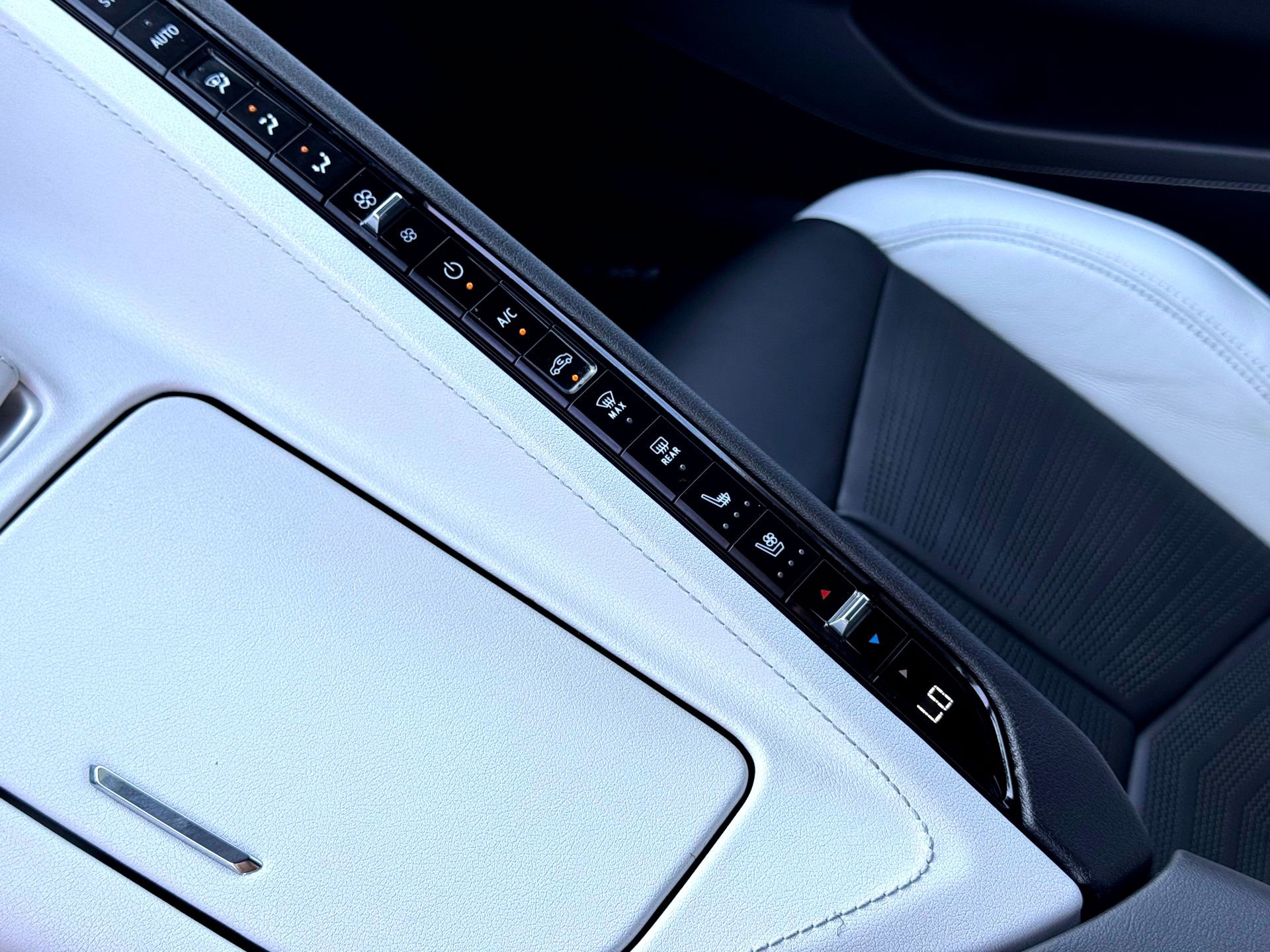 Used 2023 Chevrolet Corvette Stingray Preferred Cpe w/ Z51 Performance Package image 31