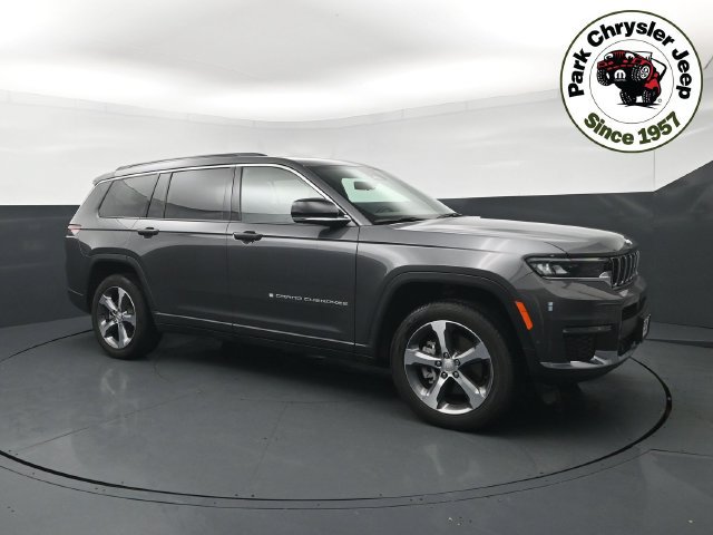 Used 2025 Jeep Grand Cherokee L Limited w/ Luxury Tech Group II AWD/4WD image 1