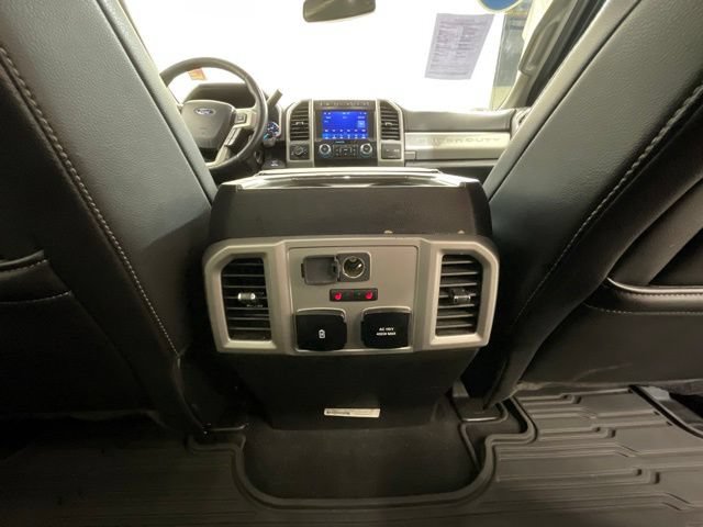 Used 2020 Ford F250 Lariat w/ Lariat Ultimate Package AWD/4WD image 26