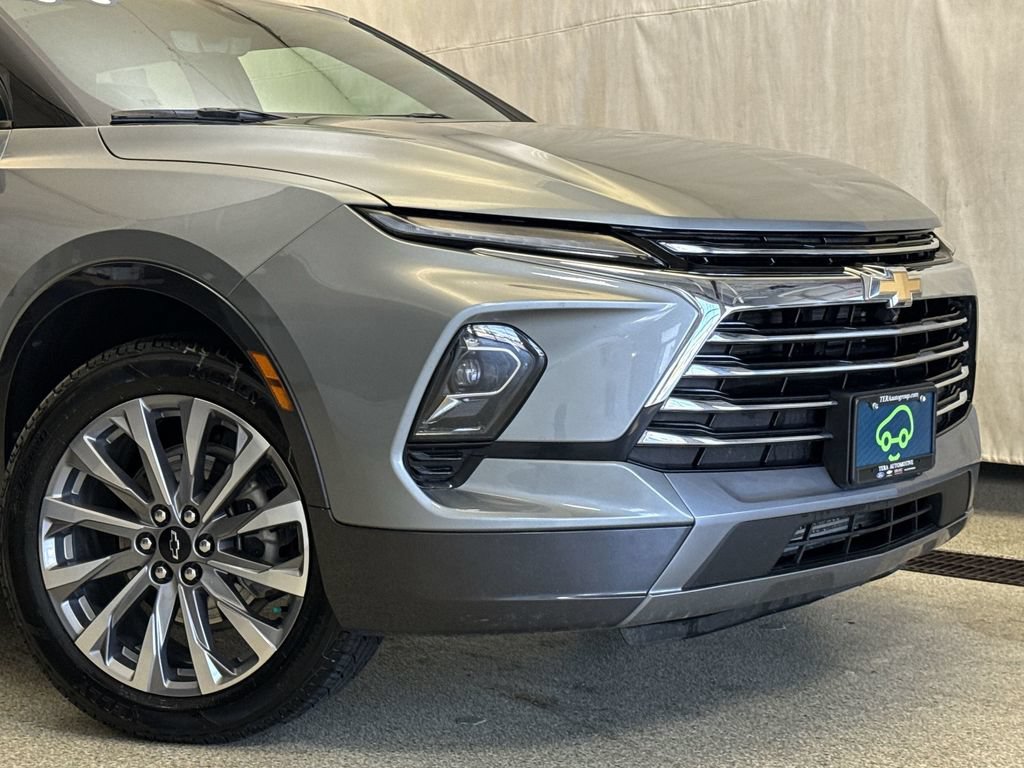Certified 2024 Chevrolet Blazer Premier w/ Driver Confidence II Package AWD/4WD image 2