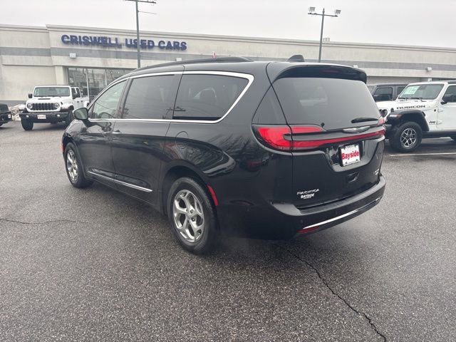 Used 2023 Chrysler Pacifica Limited image 31