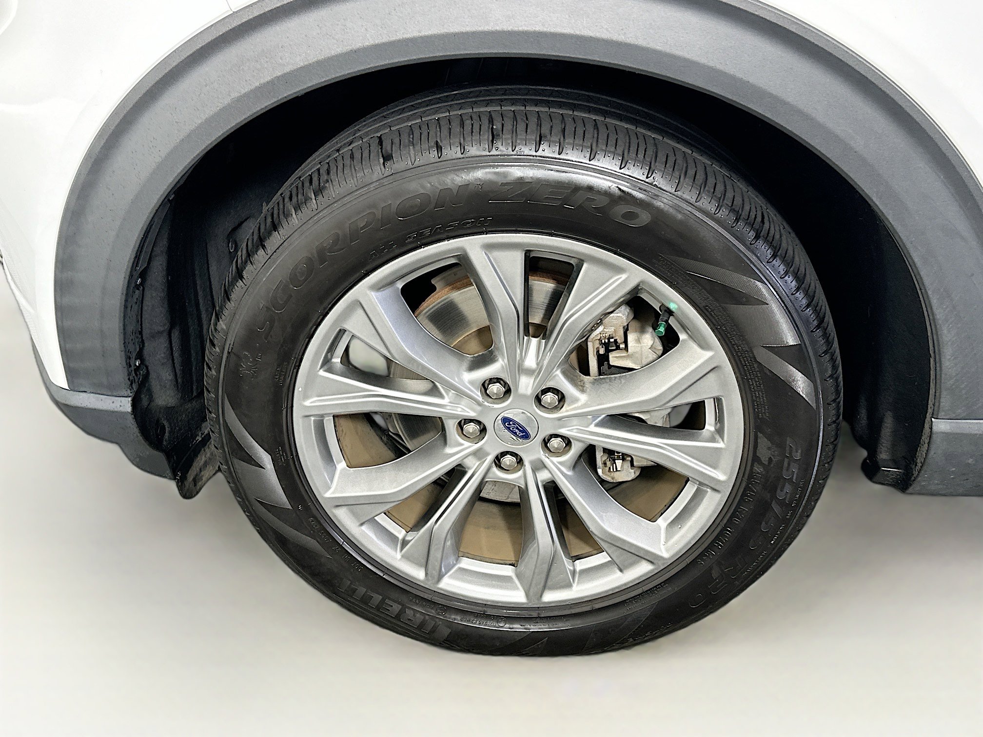 Used 2022 Ford Explorer Limited image 11