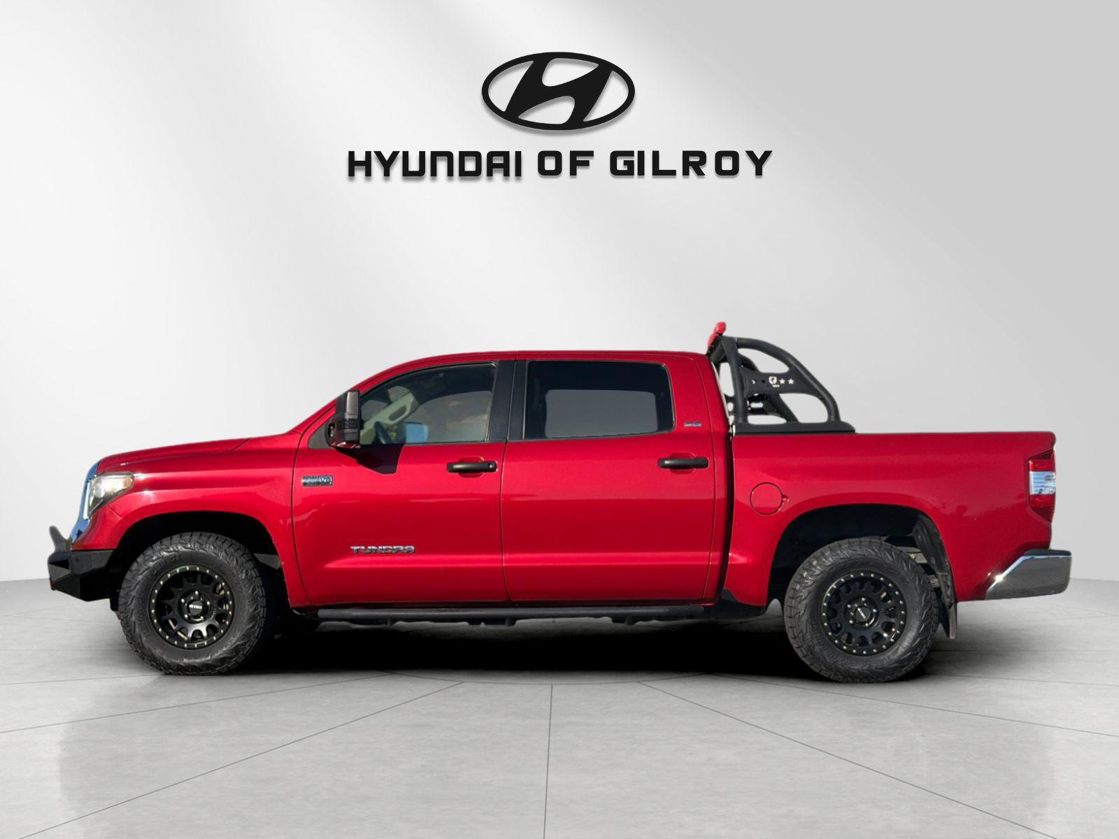 Used 2021 Toyota Tundra SR5 RWD image 2