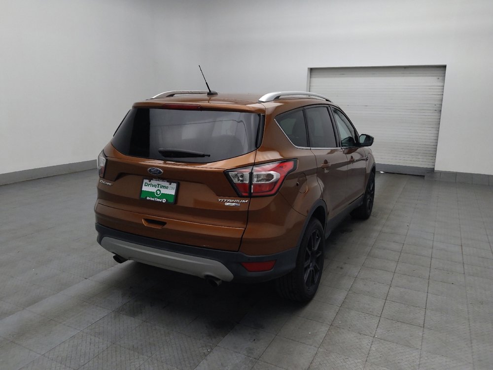 Used 2017 Ford Escape Titanium image 9