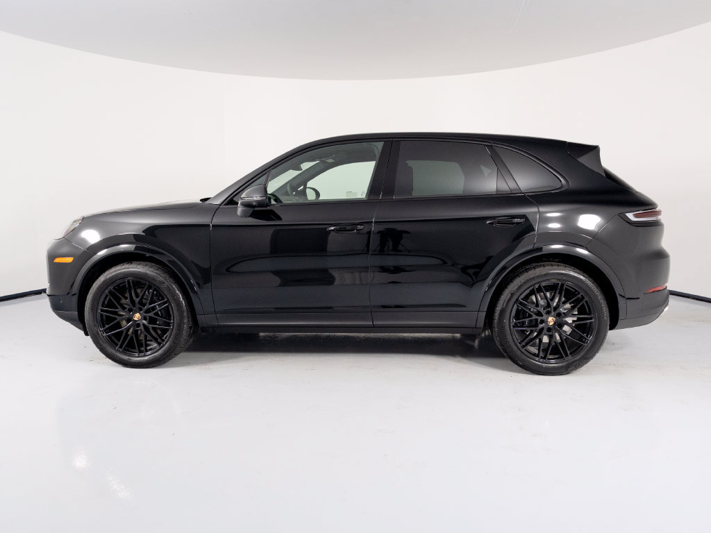 New 2026 Porsche Cayenne AWD/4WD image 2