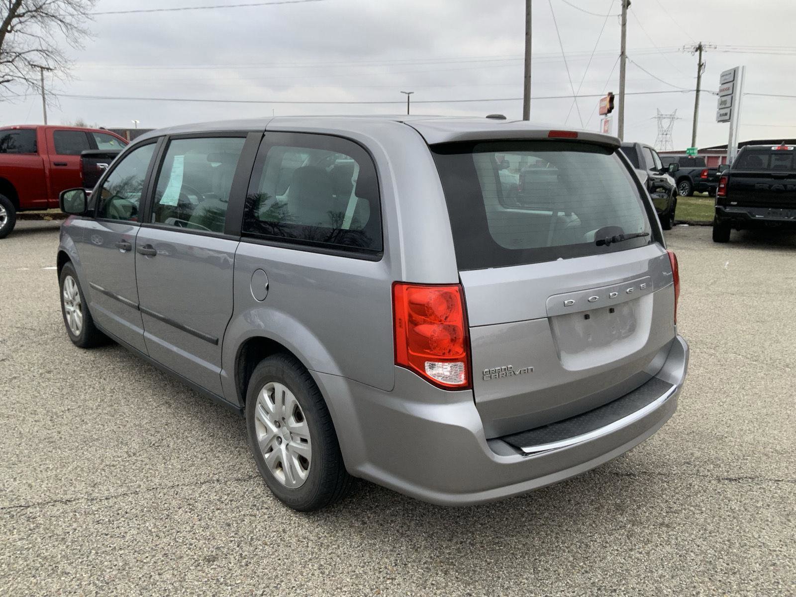 Used 2015 Dodge Grand Caravan American Value Package w/ UConnect Hands-Free Group image 6