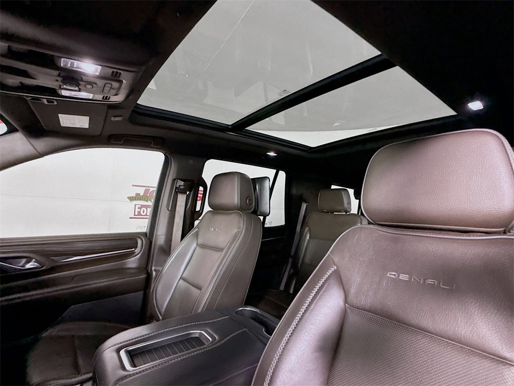 Used 2021 GMC Yukon Denali image 11