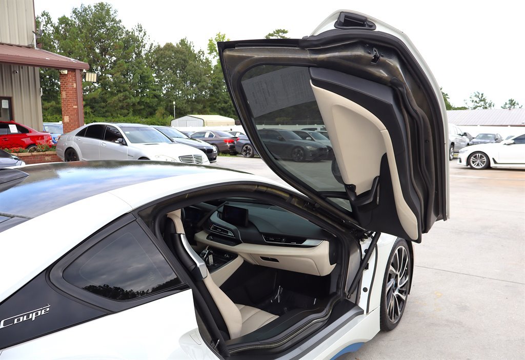Used 2016 BMW i8 AWD/4WD image 40