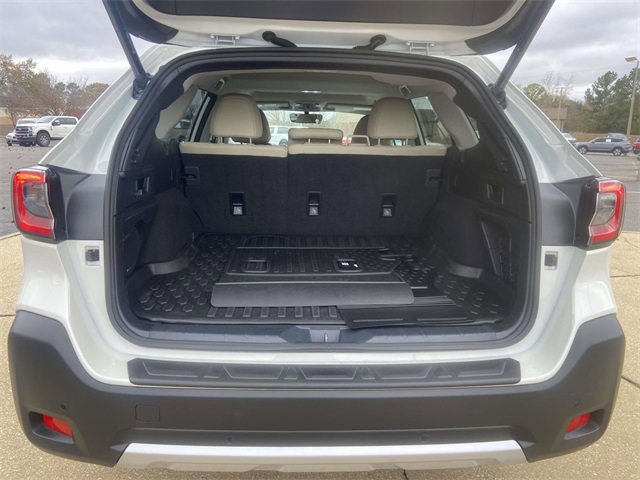 Used 2025 Subaru Outback Limited w/ Popular Package #2 image 8