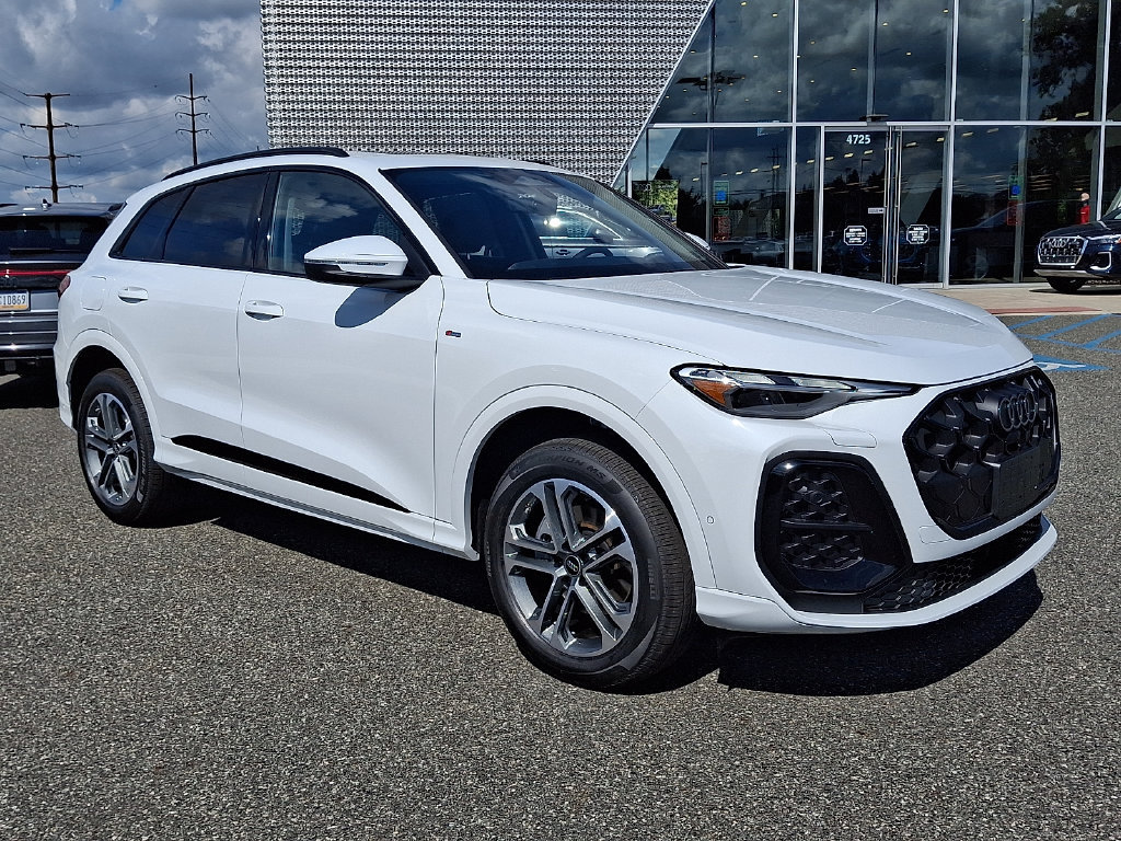 New 2026 Audi Q5 2.0T