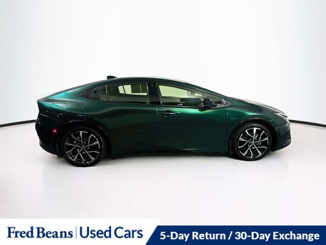 Used 2025 Toyota Prius Plug-In Hybrid FWD image 11