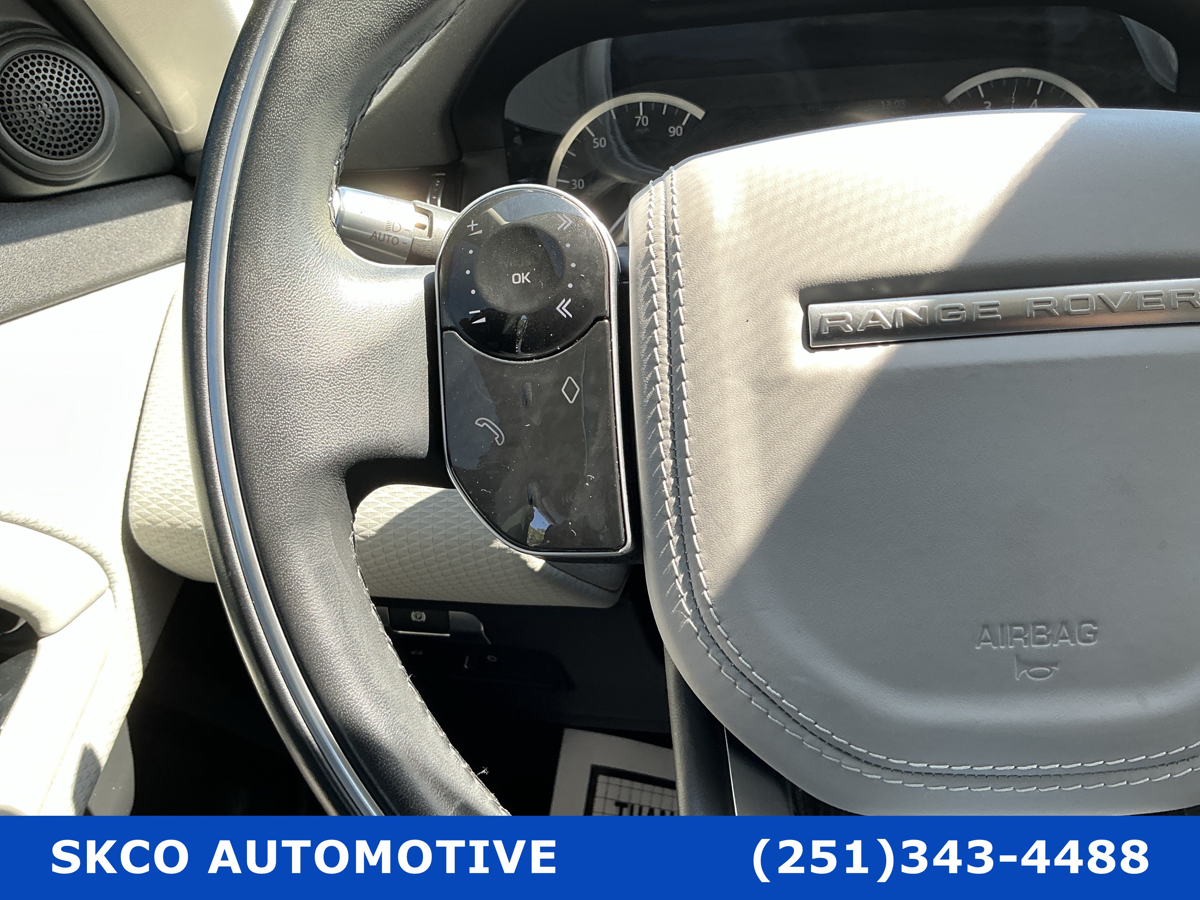 Used 2020 Land Rover Range Rover Evoque S AWD/4WD image 19