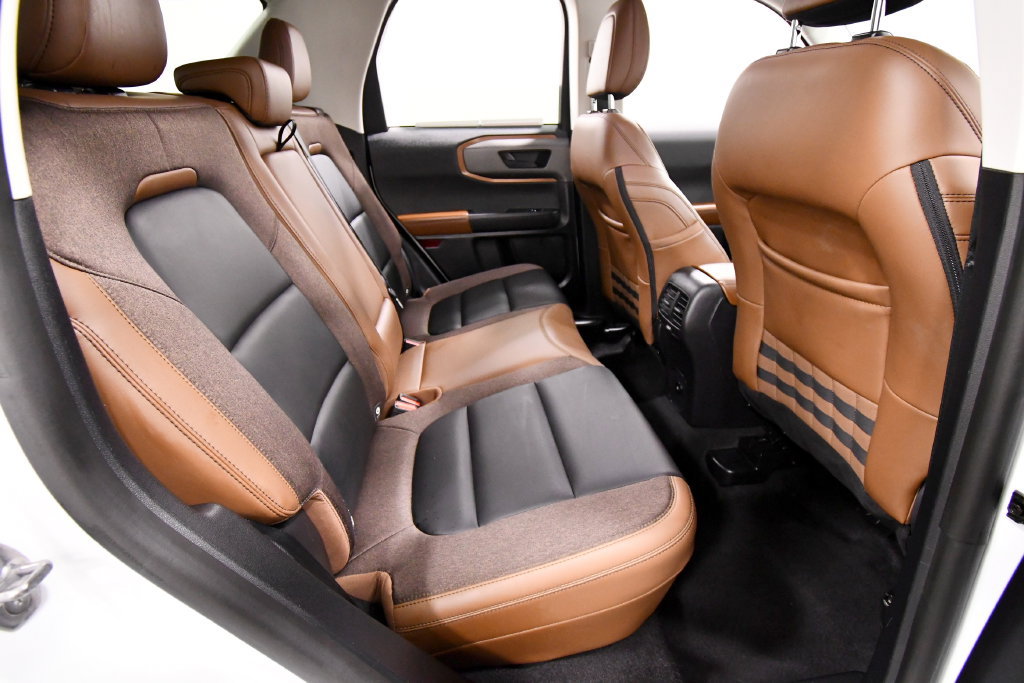 Used 2025 Ford Bronco Sport Outer Banks AWD/4WD image 17