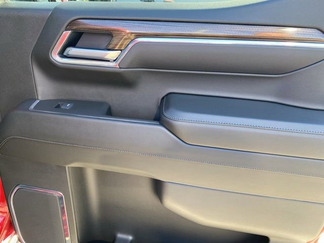 Used 2025 Chevrolet Silverado 1500 LT Trail Boss w/ Dark Appearance Package image 33