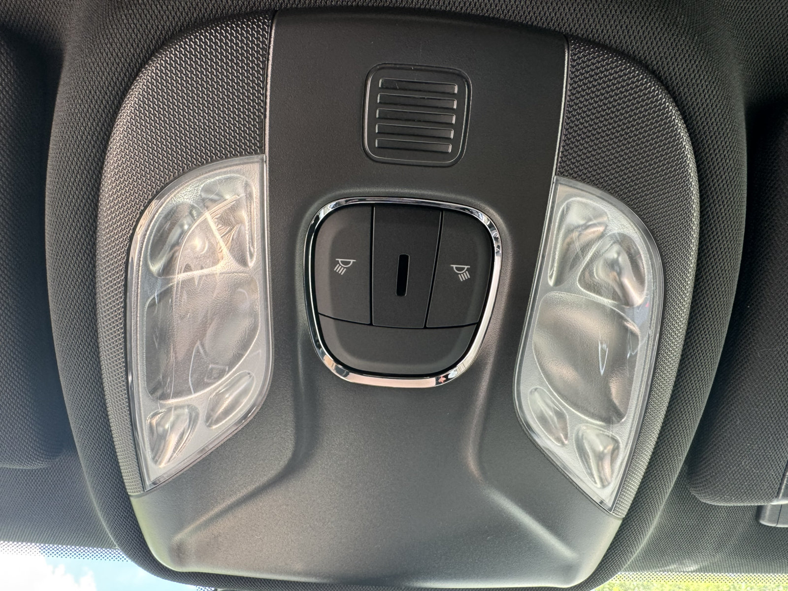 New 2026 Jeep Compass Latitude AWD/4WD image 25