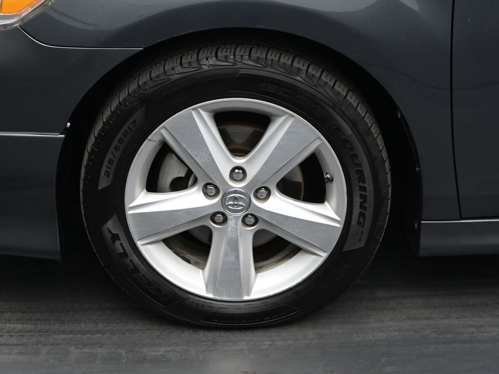 Used 2010 Toyota Camry SE image 22