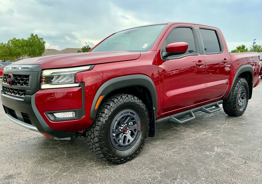 Used 2025 Nissan Frontier PRO-4X AWD/4WD image 7