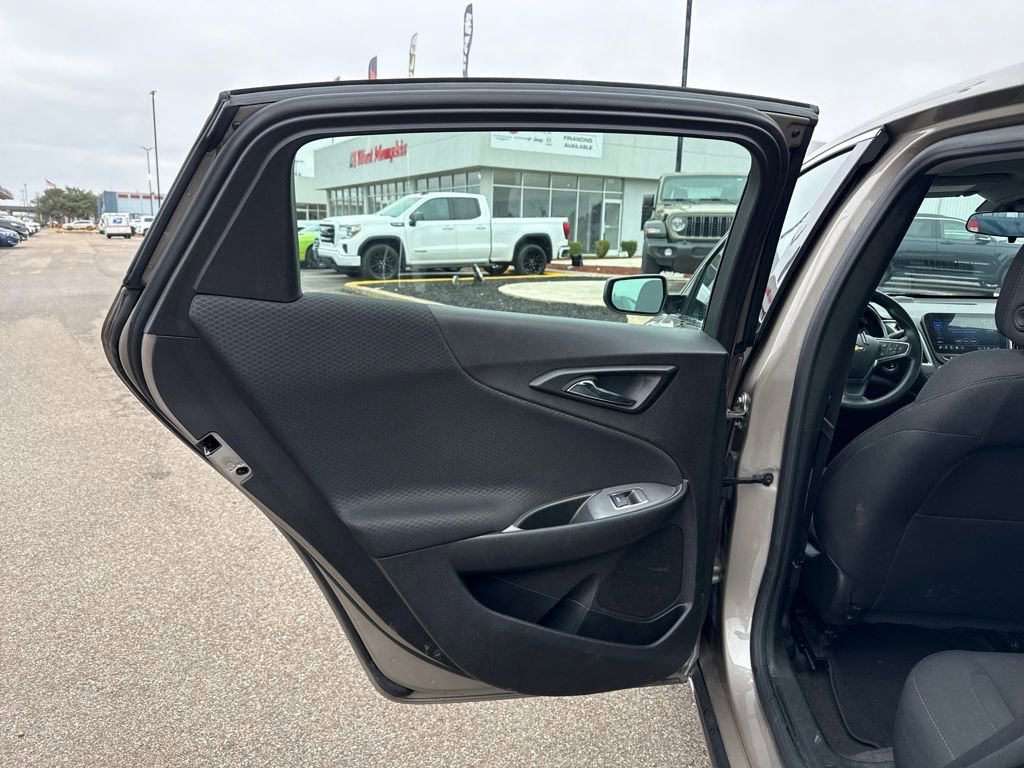 Used 2024 Chevrolet Malibu LT image 23