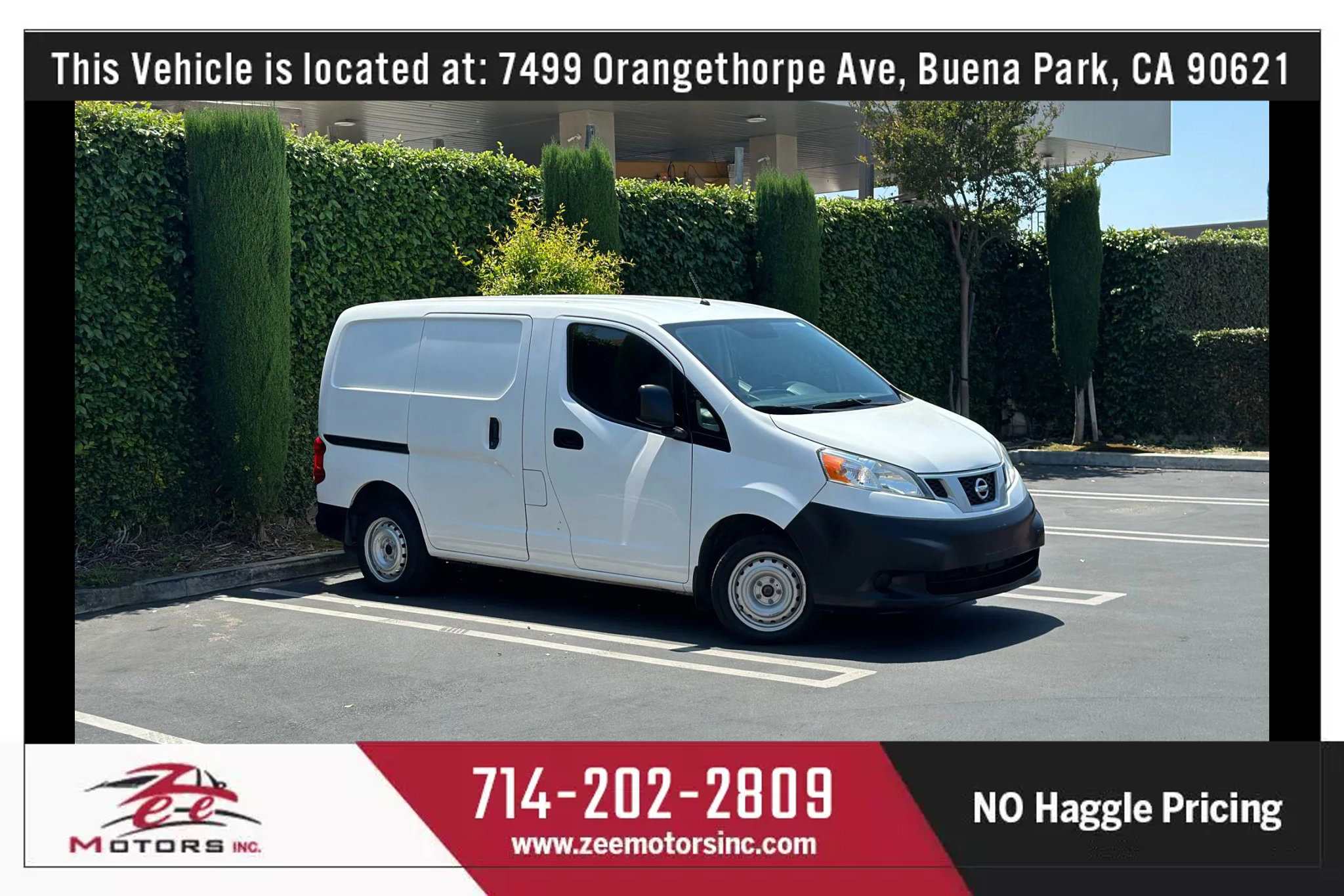Used 2015 Nissan NV200 SV image 2