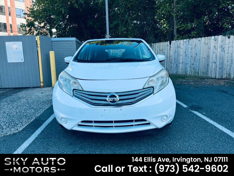 Used 2016 Nissan Versa Note SV FWD image 2