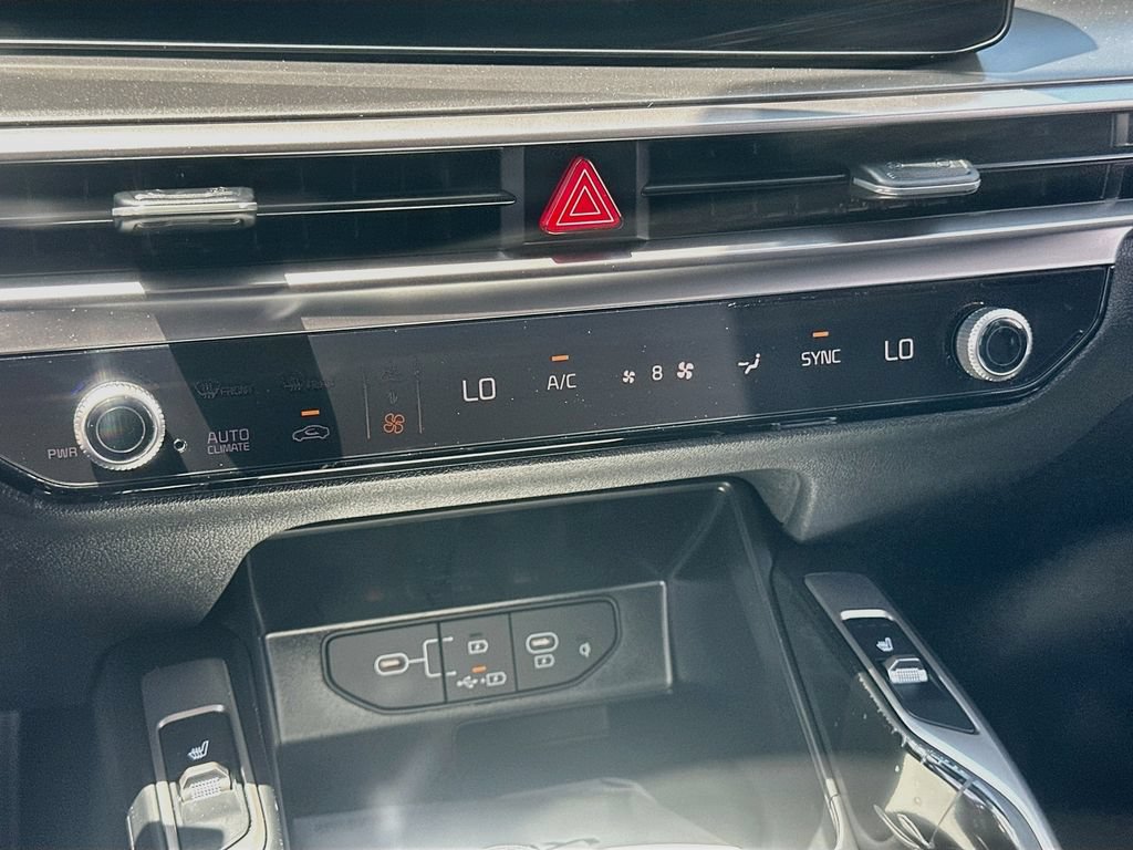 New 2026 Kia Sorento S w/ S Panoramic Sunroof Package FWD image 15