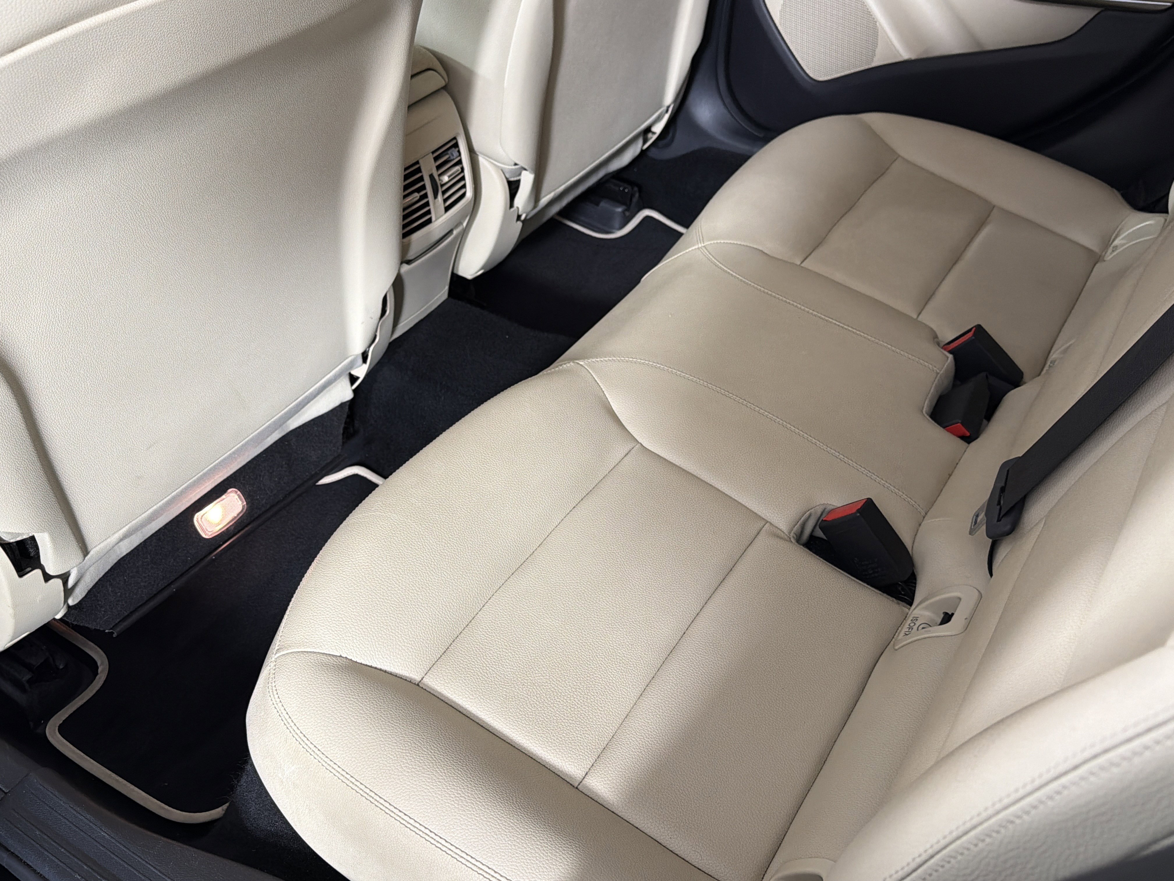 Used 2019 Mercedes-Benz GLA 250 4MATIC image 19