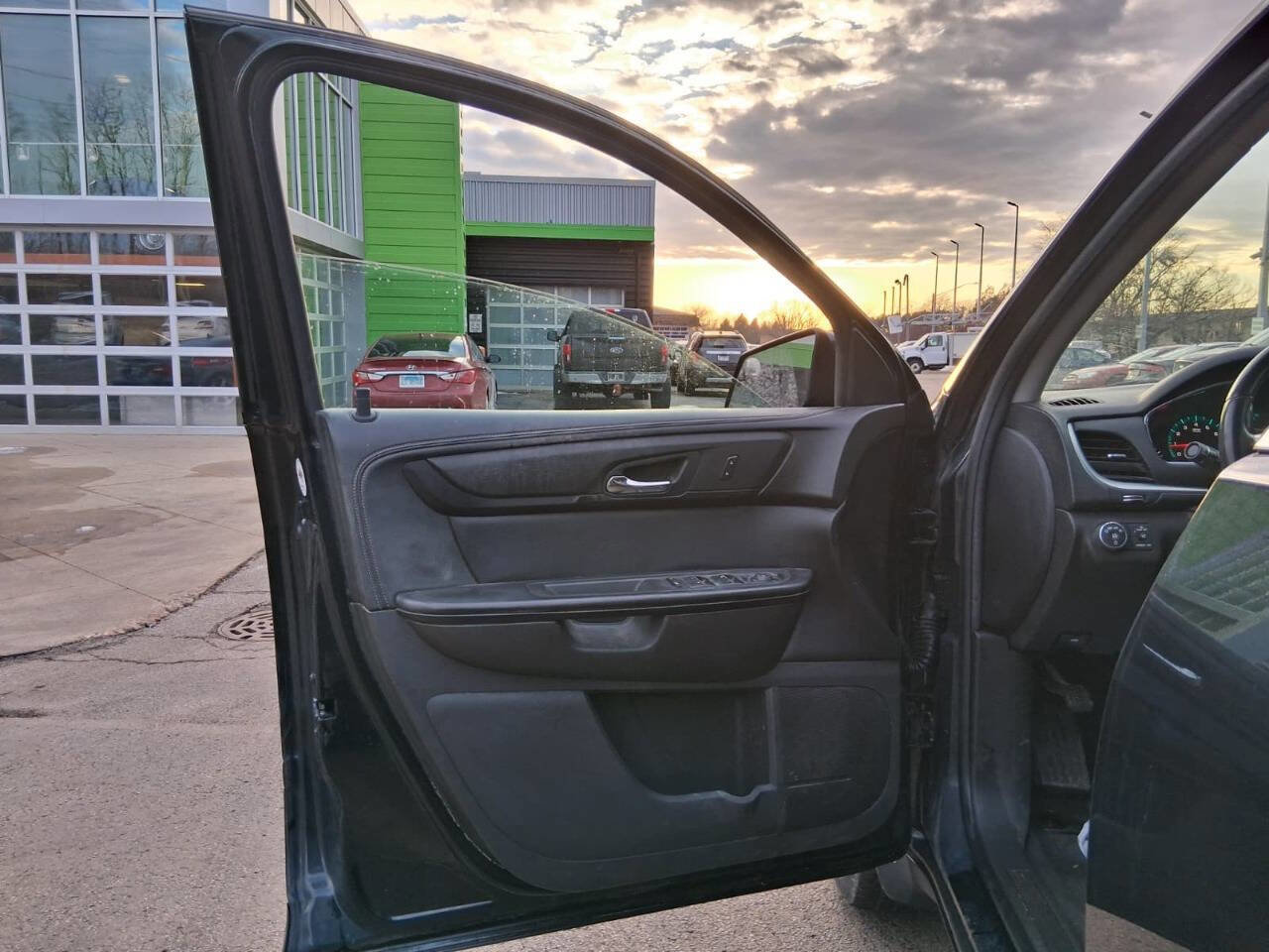 Used 2014 Chevrolet Traverse LT w/ All-Star Edition image 10