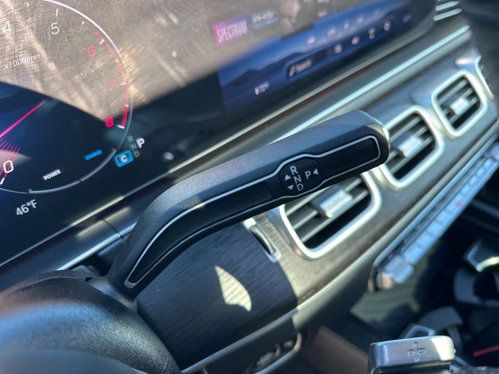 Used 2025 Mercedes-Benz GLS 450 4MATIC image 35