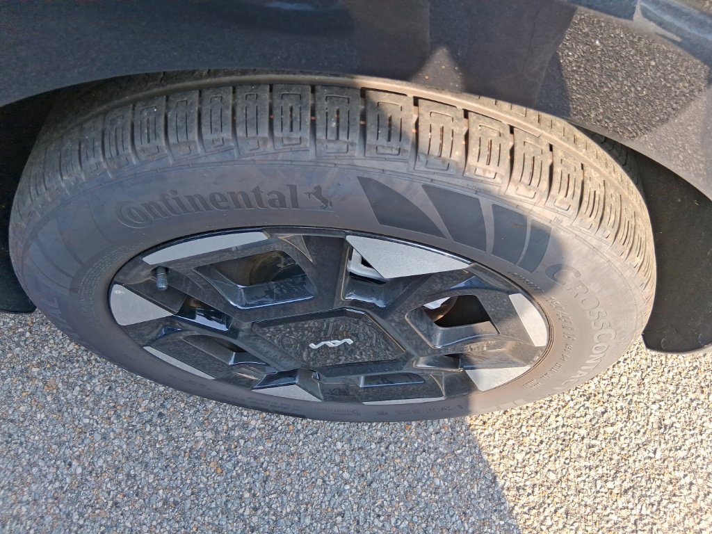 Certified 2026 Kia Carnival EX FWD image 7