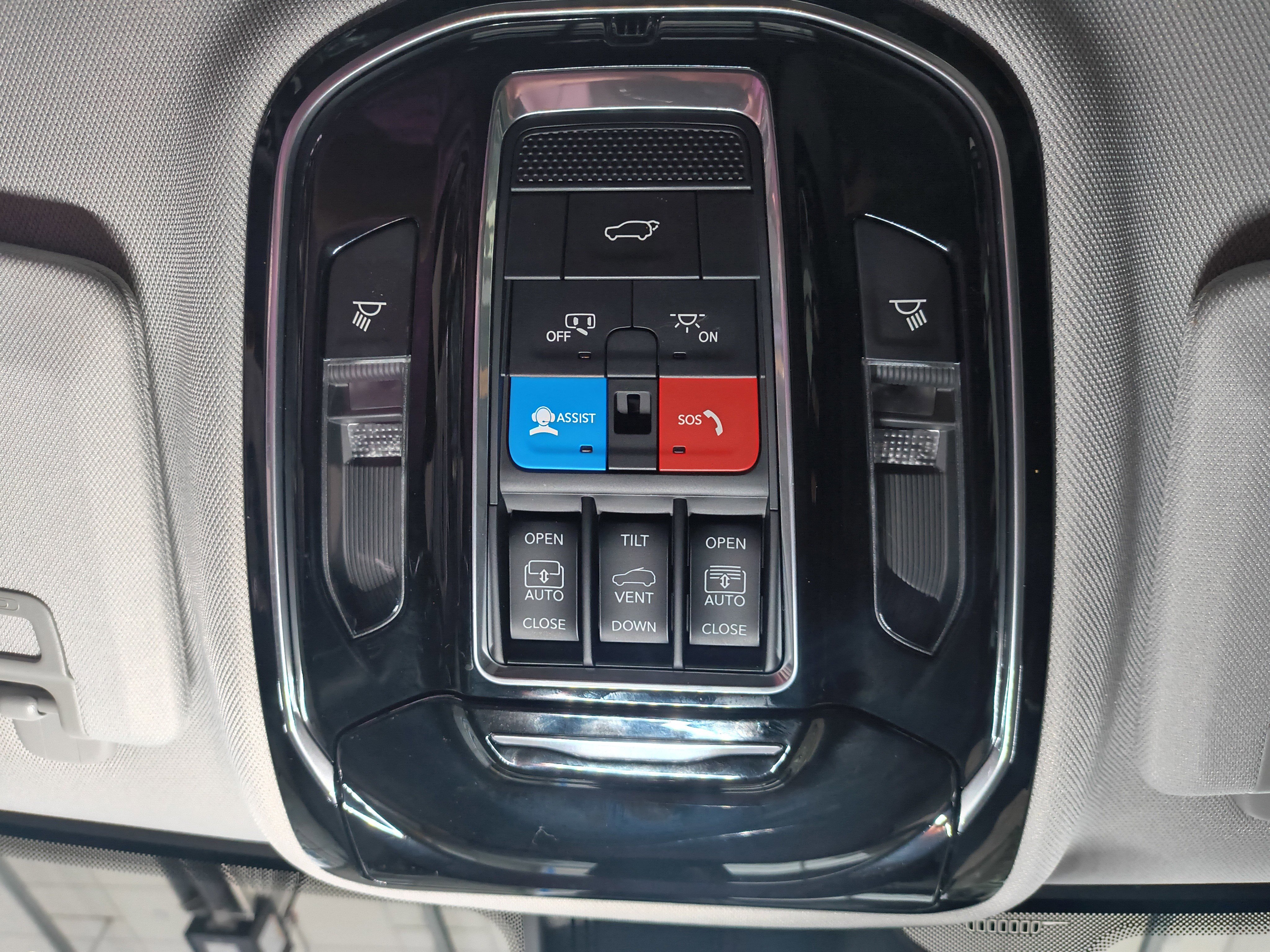 Used 2023 Jeep Grand Cherokee L Overland w/ Luxury Tech Group IV image 18