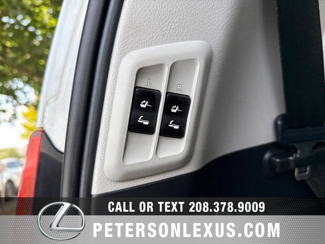 Used 2017 Lexus GX 460 Luxury AWD/4WD image 24