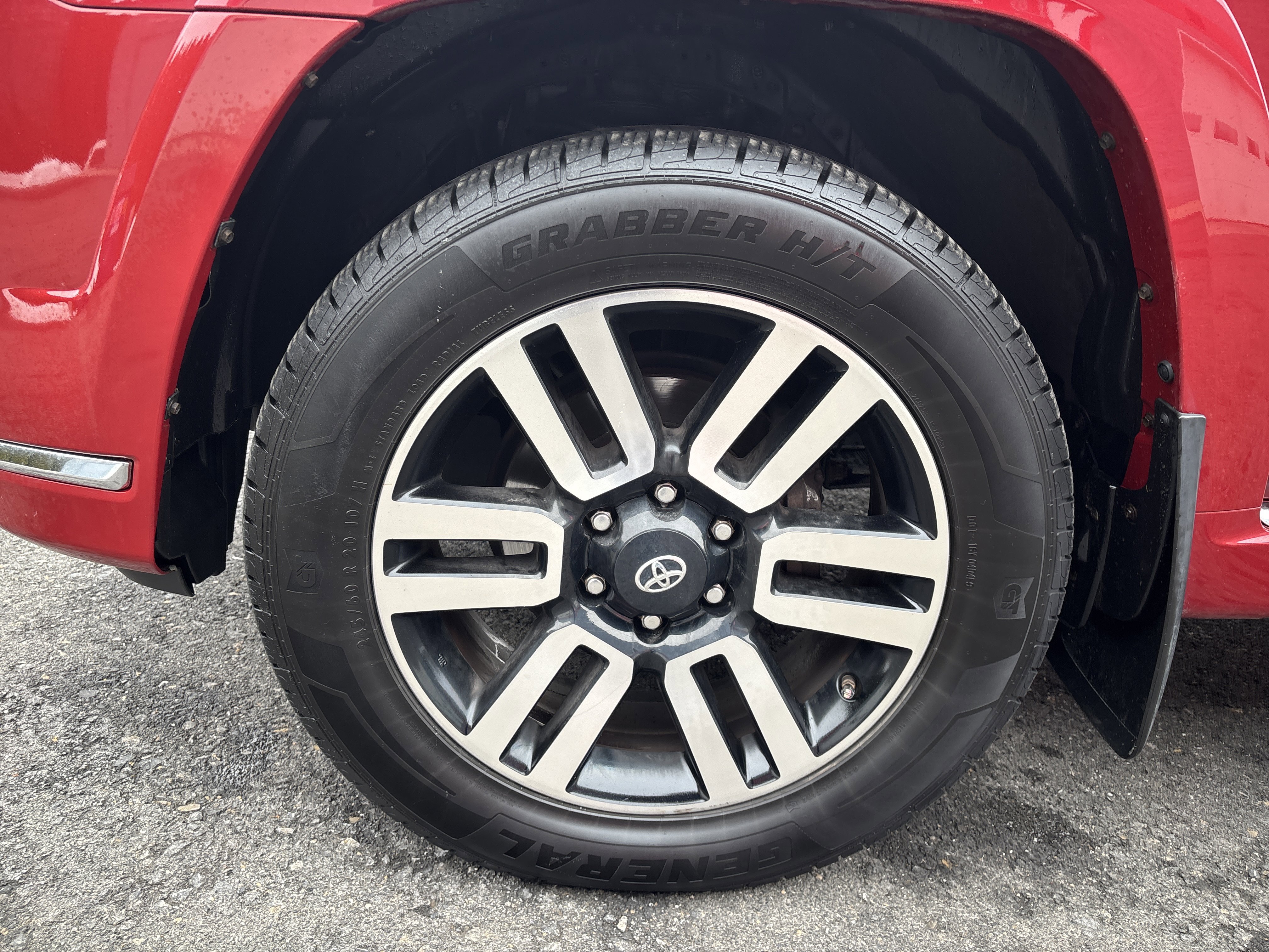 Used 2016 Toyota 4Runner Limited image 11